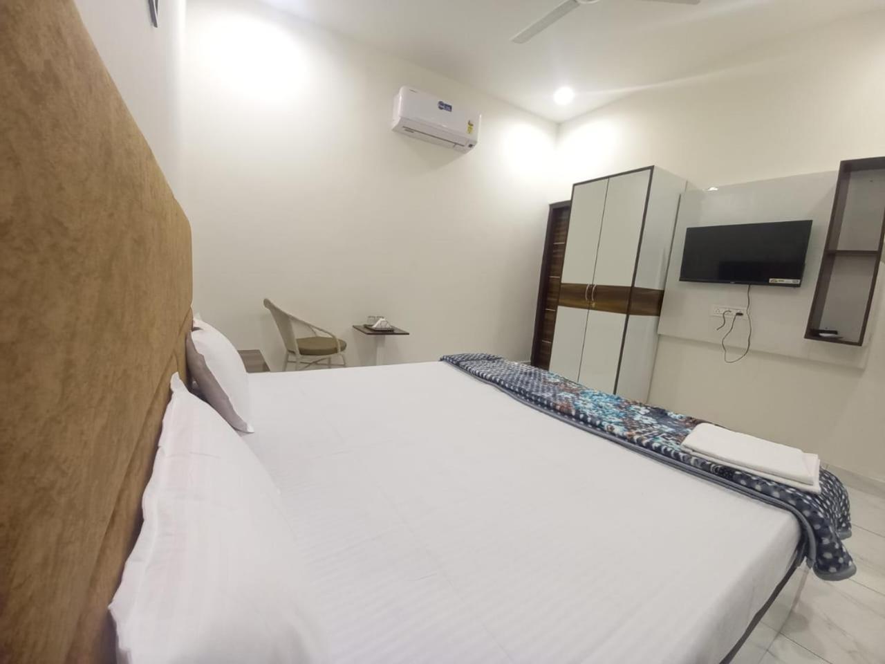 Hotel Kg Residency Лудхиана Экстерьер фото